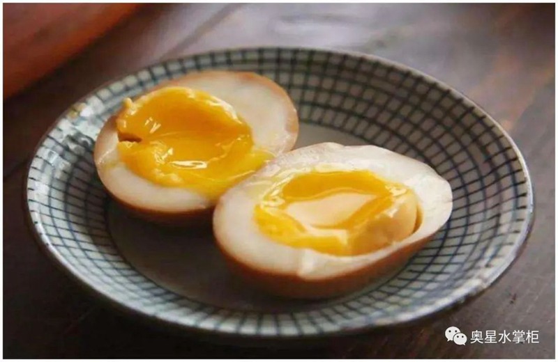 早上吃一个水煮鸡蛋，一段时间后有何变化？建议：肝不好的来看看